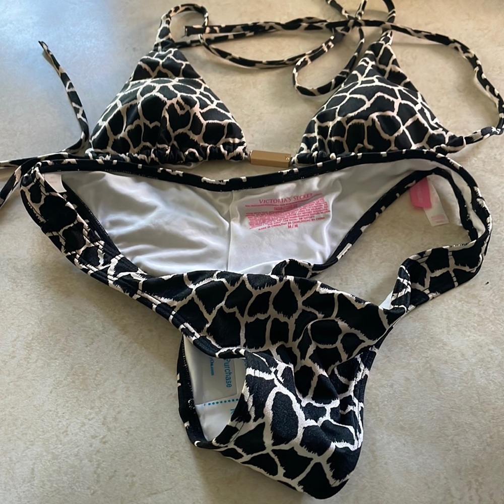 Victoria’s Secret thong bikini hygiene liner in place never worn